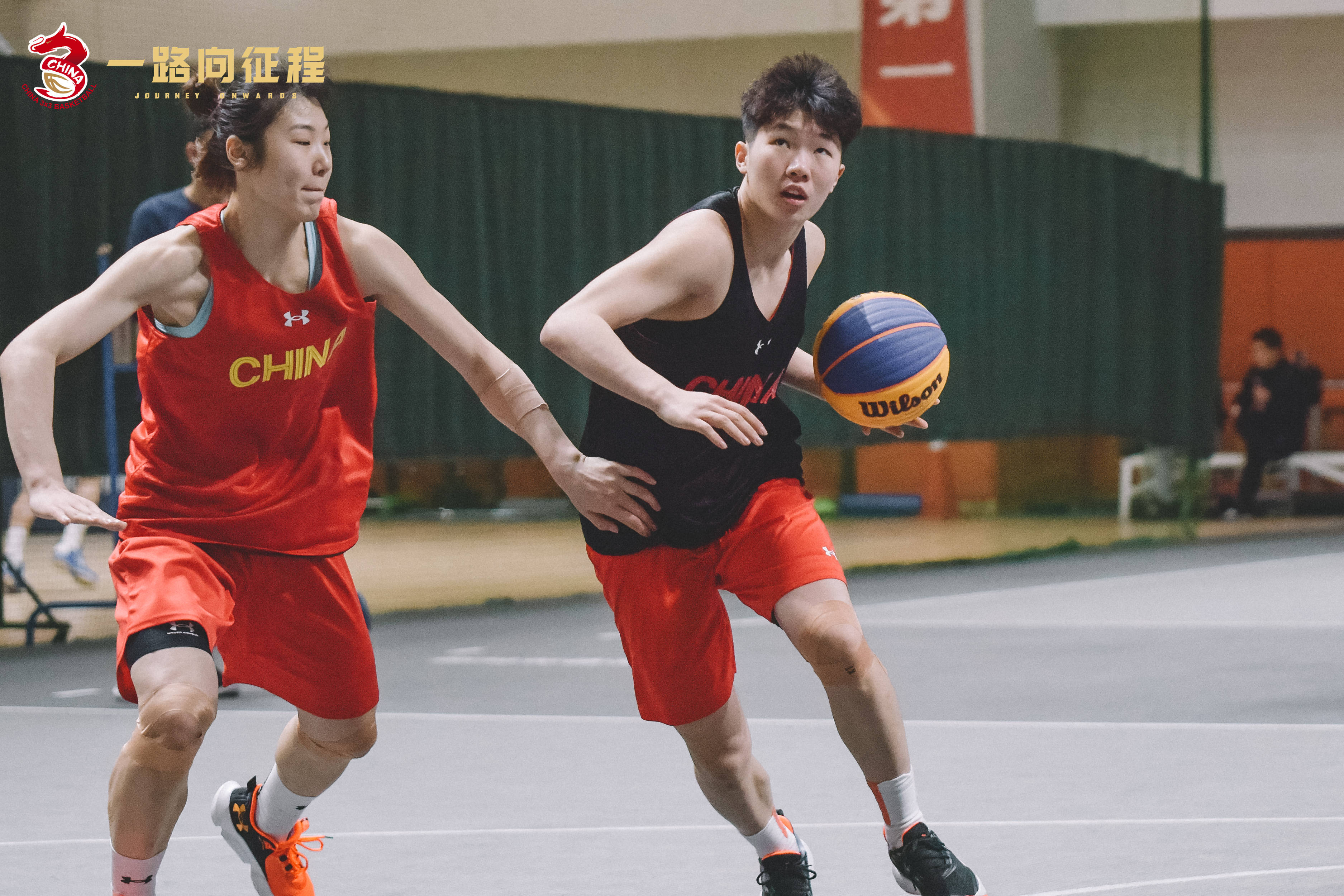 亚洲杯篮球女子组决赛，劲敌对决精彩纷呈