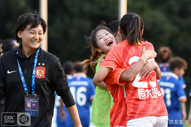 利记平台-超越极限！中国足球联赛强强对话