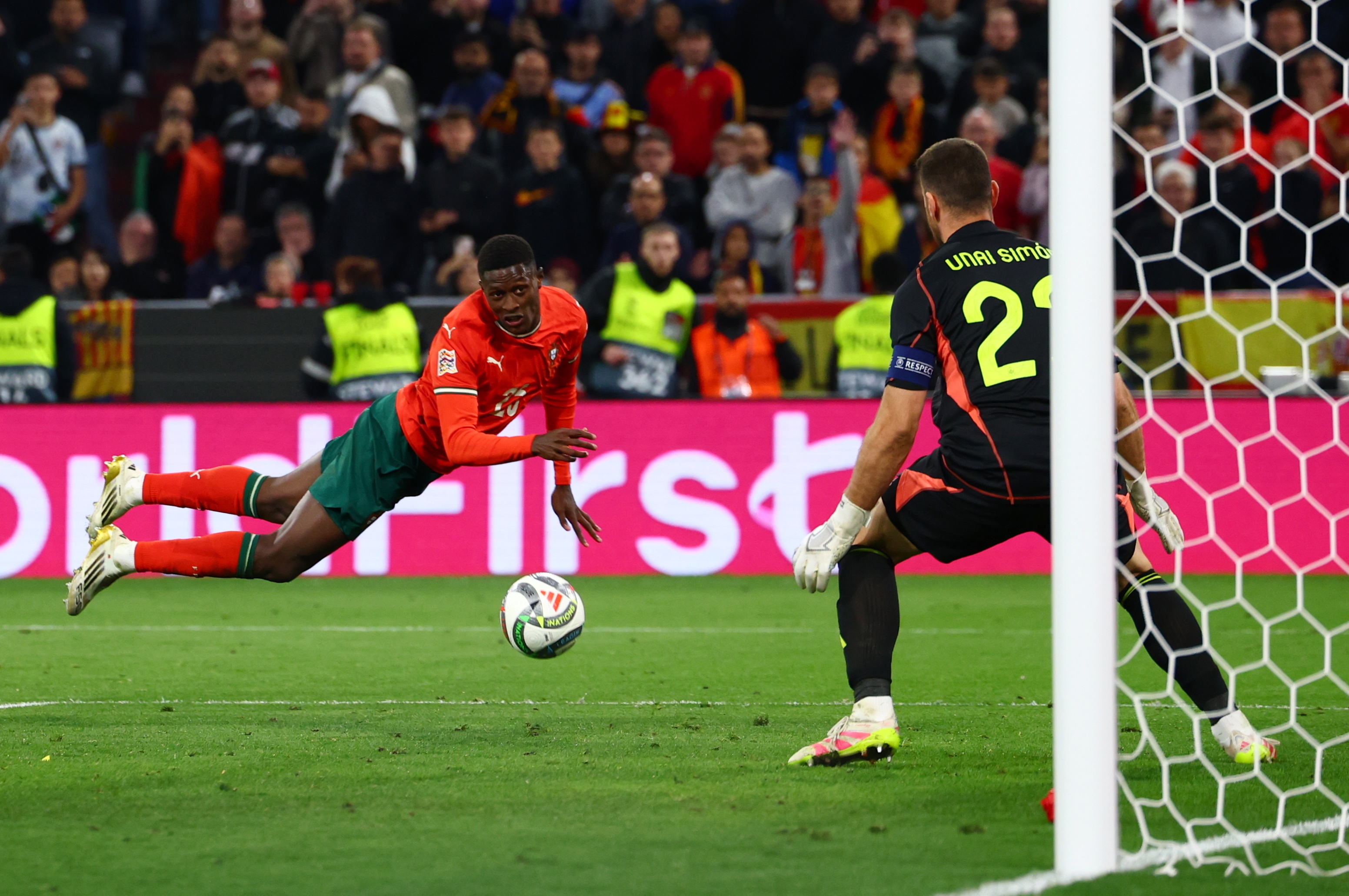 葡萄牙队锋线疲软，东欧劲旅挑战欧预赛