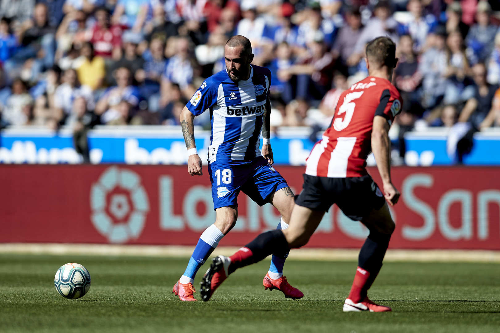 阿拉维斯主场结束连胜纪录，平局收场