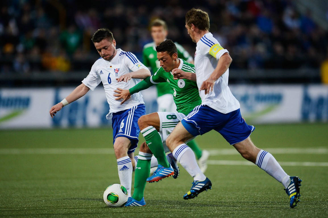 捷克队实力不俗，欧预赛反击展现决心